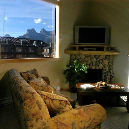 Apartment 411, Antique Heritage Canmore Luaran gambar