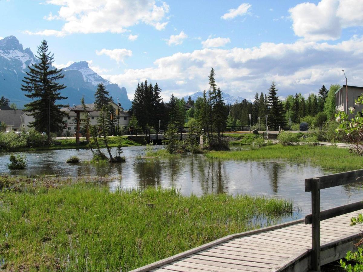 Apartment 411, Antique Heritage Canmore Luaran gambar