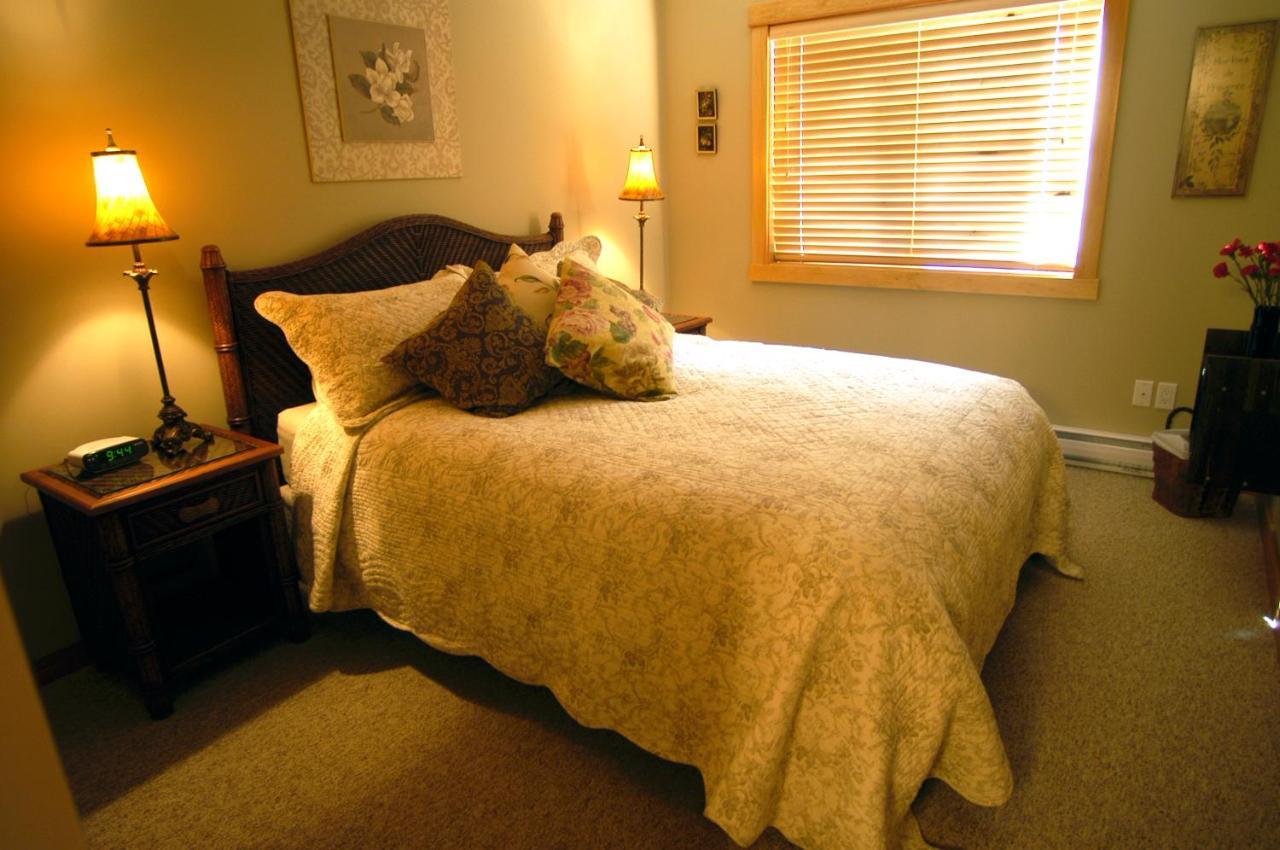 Apartment 411, Antique Heritage Canmore Luaran gambar