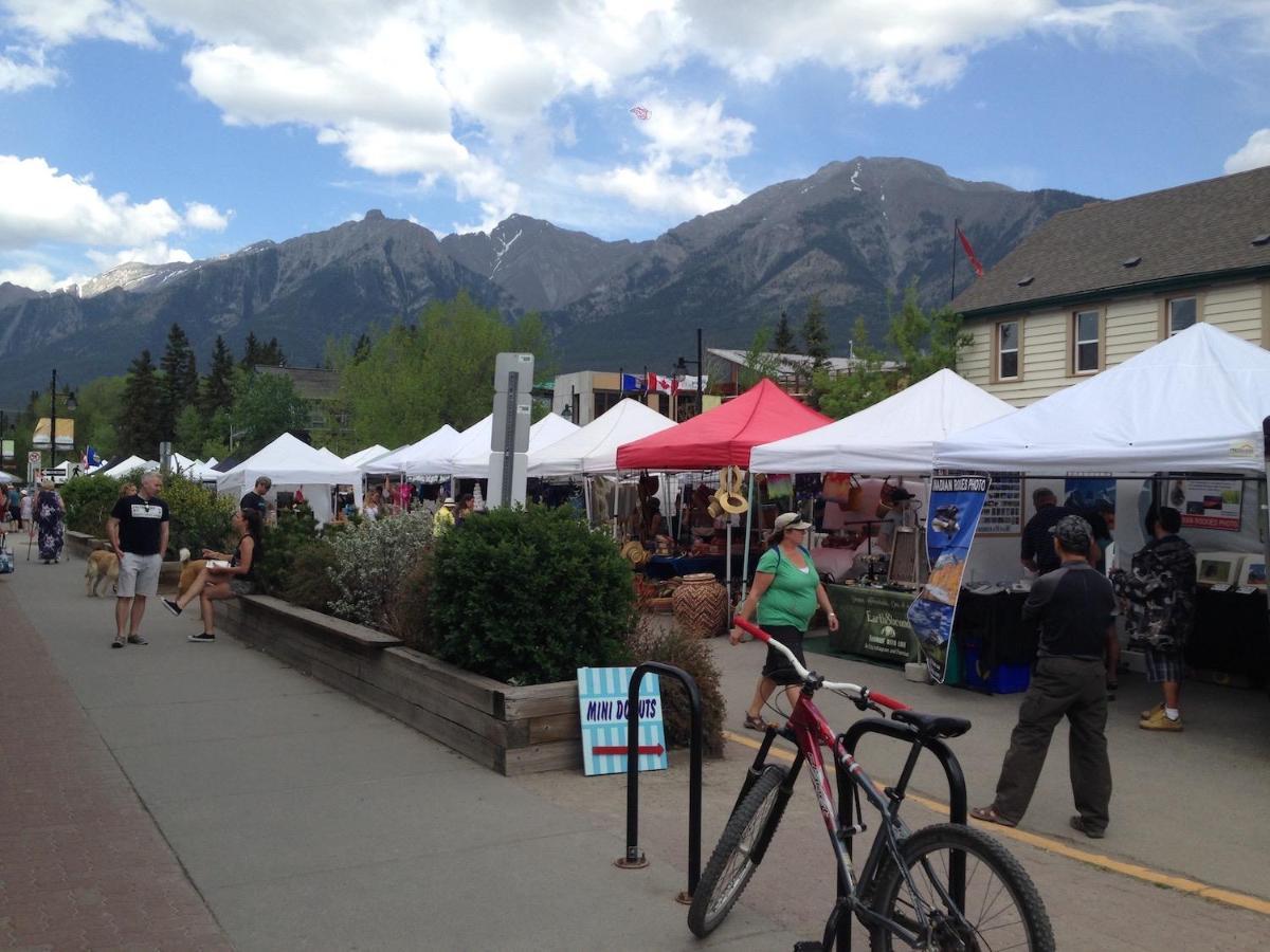 Apartment 411, Antique Heritage Canmore Luaran gambar