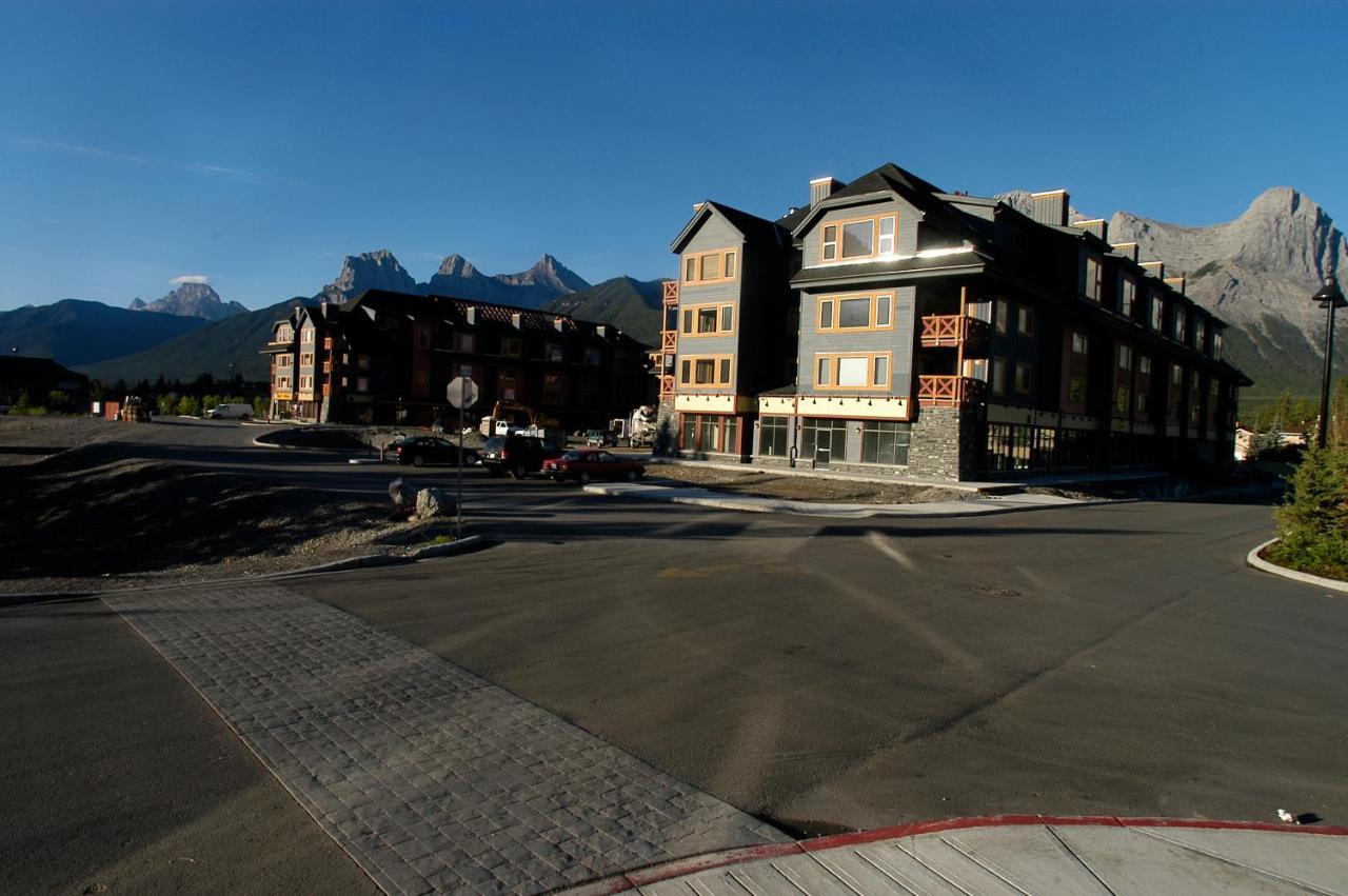 Apartment 411, Antique Heritage Canmore Luaran gambar